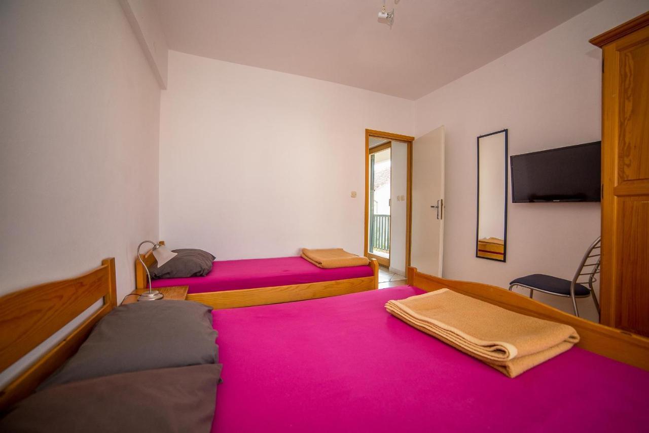 Apartments Grulovic Срима Екстериор снимка